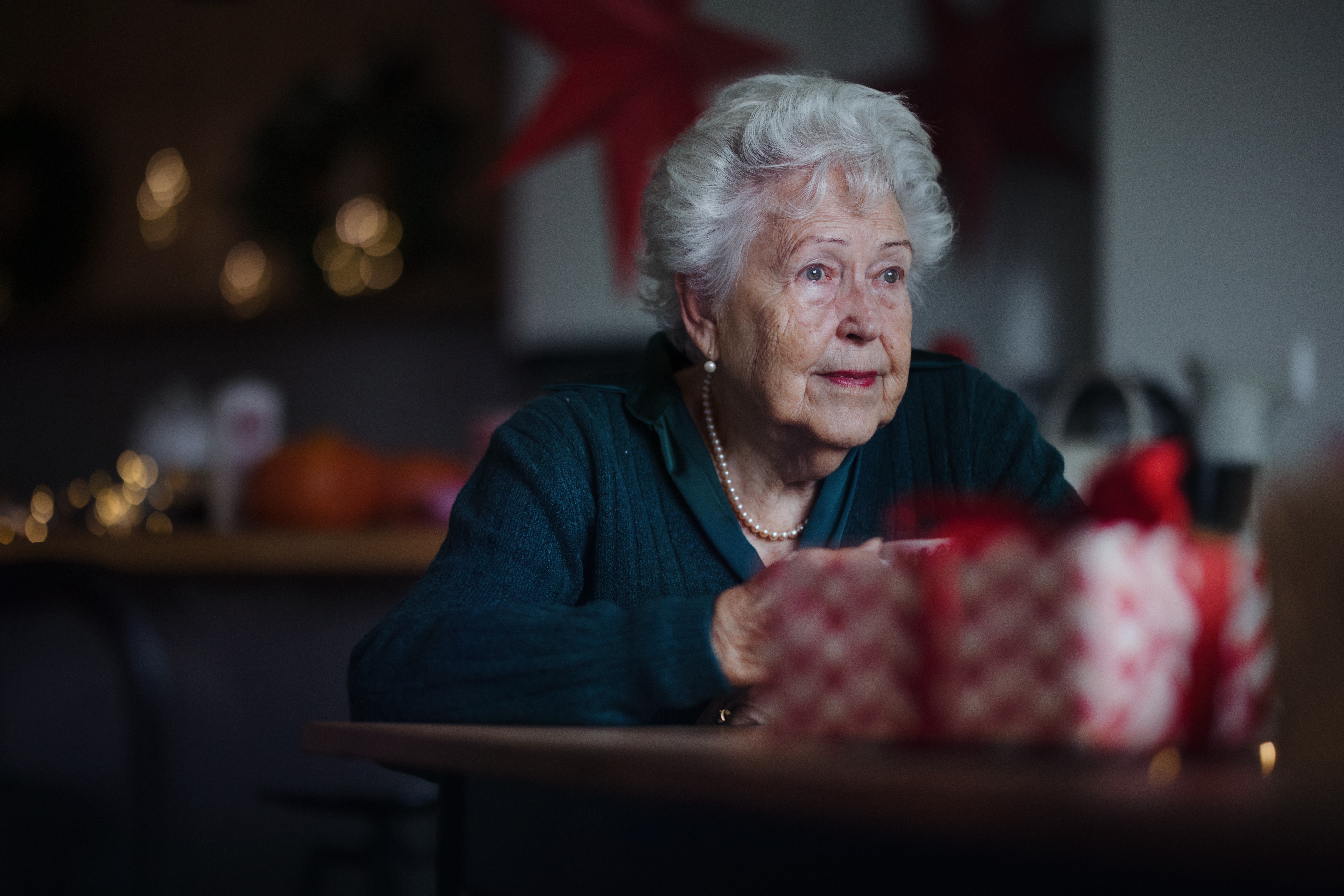 How To Support Seniors Coping with Loneliness During the Holidays